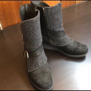 Born Kore Winter Wedge Wool Black Buckled Booots